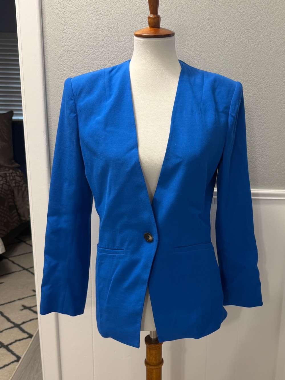 L’agence Elleta Daphne Blue Collarless Blazer Size 2